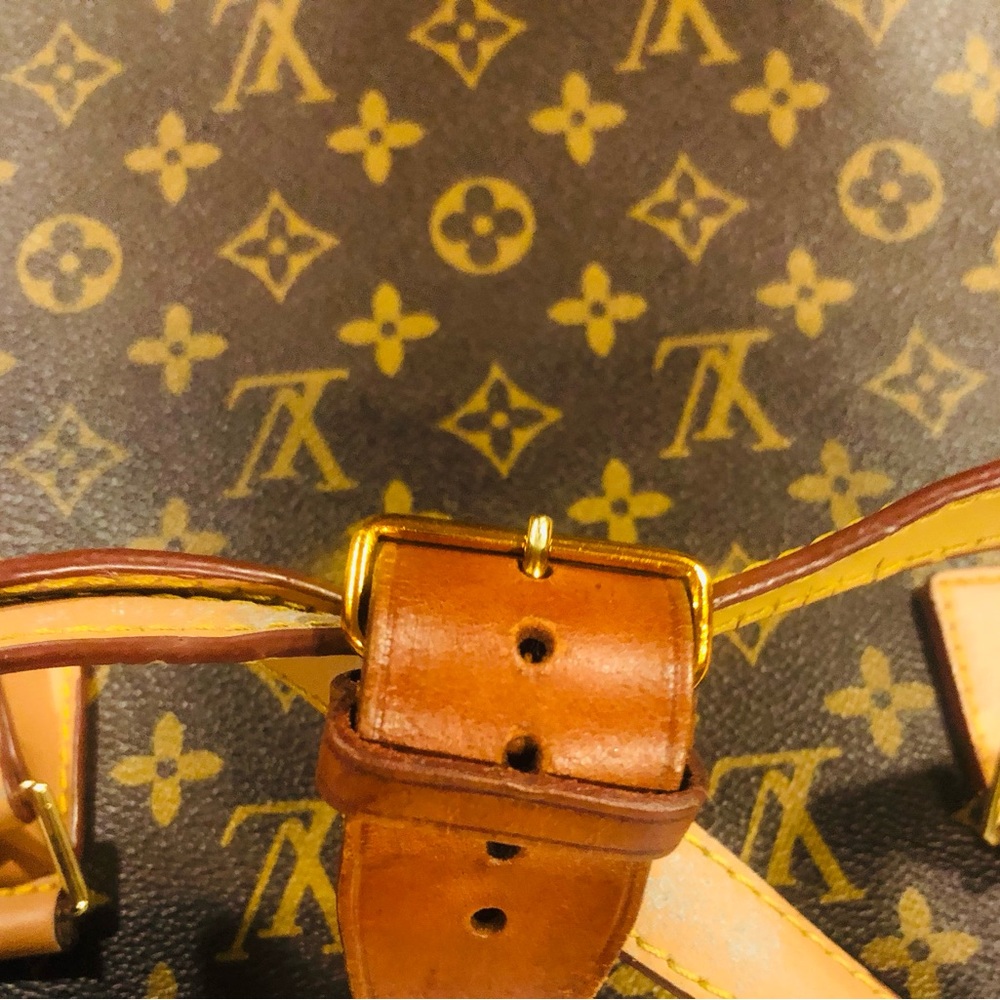 🌸Louis Vuitton🌸Strap / Cuff Holder🌸Measurements in Description🌸 - Picture 4 of 11